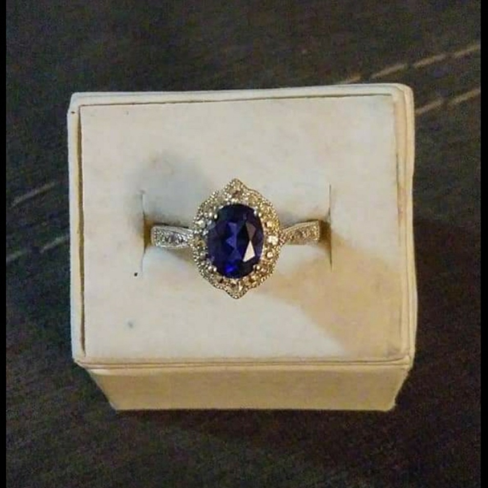 New Blue and white sapphire ring